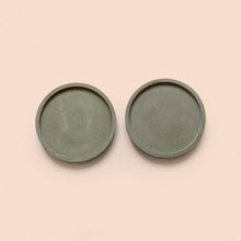 Load image into Gallery viewer, medium circular trinket dish