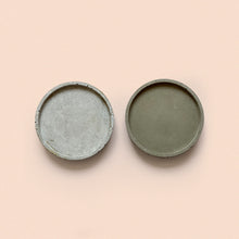 Load image into Gallery viewer, large circular trinket dish