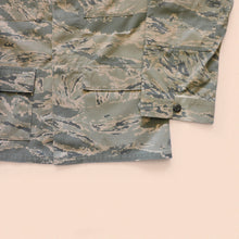 Load image into Gallery viewer, hand painted camo jacket size S