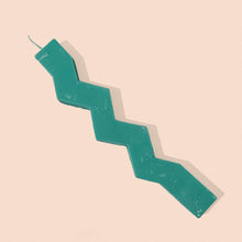 Load image into Gallery viewer, zigzag candle in mint green
