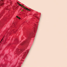 Load image into Gallery viewer, bleached pink jeans W26&quot; L24&quot;
