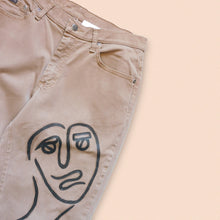 Load image into Gallery viewer, hand painted tan jeans W30&quot; L30&quot;
